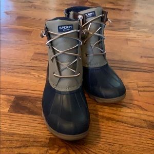 Sperry Duck Boot 8 Almost New, Pristine